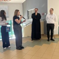 Radca Generalny ksiądz Rafael Bejarano w naszej szkole.