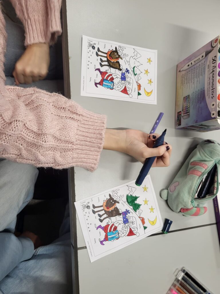 Uczyć się i utrwalać materiał można też w świątecznym klimacie.